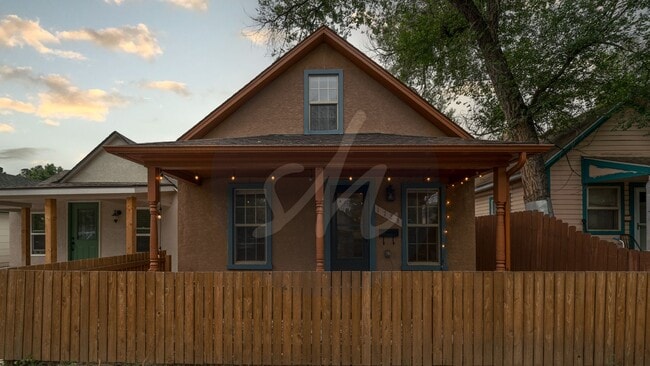 property at 1723 W Vermijo Ave