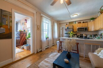 43 Park Vale Ave, Unit 11 in Boston, MA - Building Photo - Building Photo