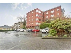 Edgecliff Apartments in Seattle, WA - Foto de edificio - Building Photo