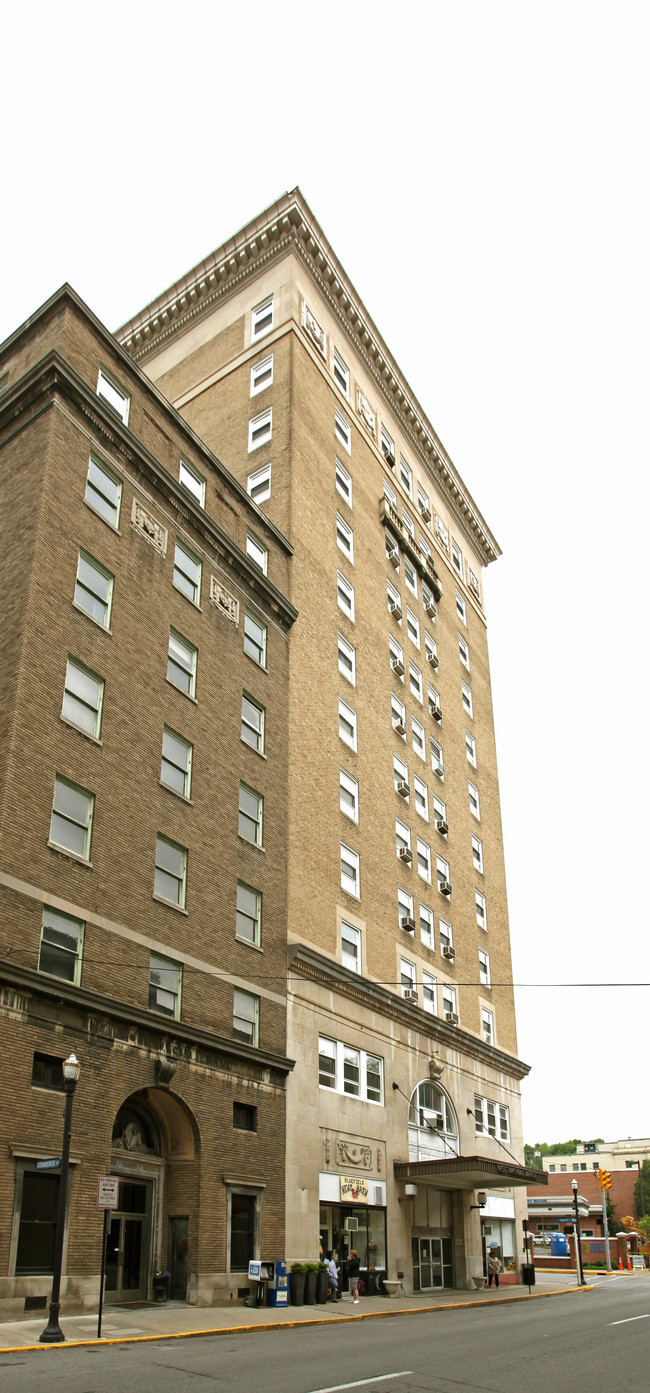 West Virginian Manor in Bluefield, WV - Building Photo - Building Photo