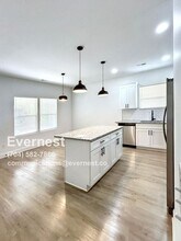 411 S Spargo St in Dallas, NC - Building Photo - Building Photo