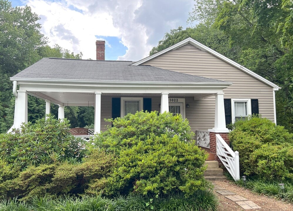 3022 Polo Rd in Winston-Salem, NC - Building Photo