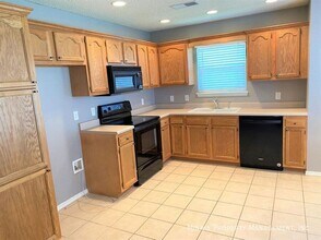 10604 Boston Ave in Lubbock, TX - Building Photo - Building Photo