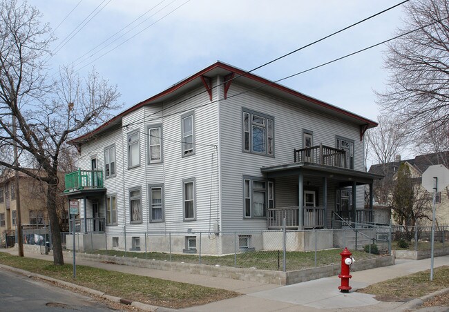 2120-2122 14th Ave S in Minneapolis, MN - Building Photo - Building Photo