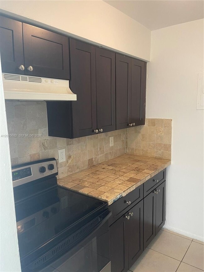 3960 NW 31st Terrace