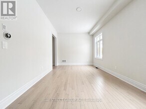 278 Archerhill Ct in Aurora, ON - Building Photo - Building Photo