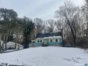 7 Meadow Dr in Ledyard, CT - Building Photo - Building Photo