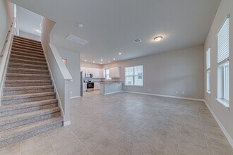 524 Venetian Palms Blvd in New Smyrna Beach, FL - Foto de edificio - Building Photo