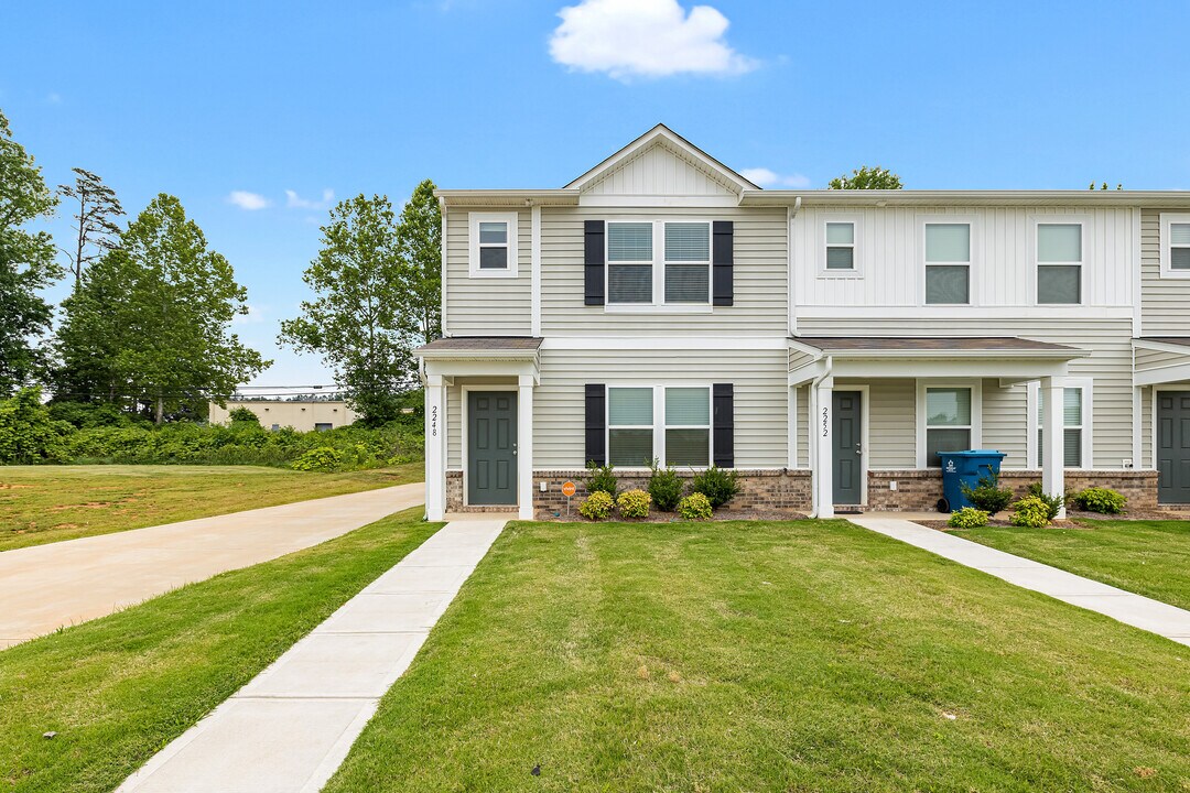 2248 Cranberry Wy in Salisbury, NC - Building Photo