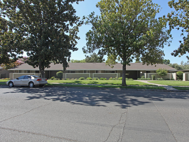 Brookdale North in Merced, CA - Building Photo - Building Photo