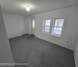 1136 Luzerne St in Scranton, PA - Building Photo - Building Photo