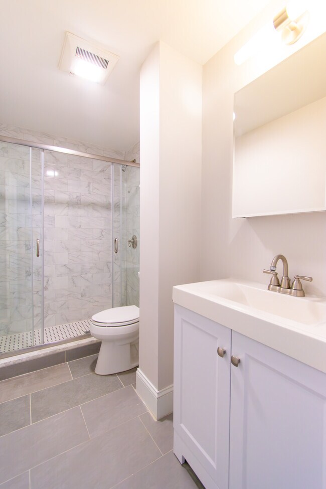 6 Clearway St, Unit 1 in Boston, MA - Foto de edificio - Building Photo