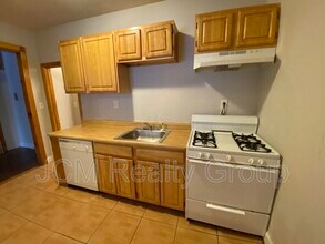 35 Bradshaw St in Boston, MA - Building Photo - Building Photo
