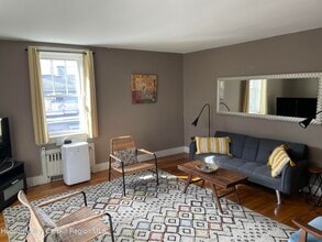 211 Main St in Saugerties, NY - Building Photo - Building Photo