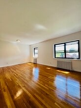 118 Washington Ave, Unit top floor in Rutherford, NJ - Building Photo - Building Photo