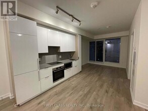 28 Freeland St in Toronto, ON - Building Photo - Building Photo