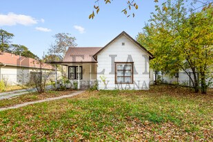 1934 N Burns Ave in Wichita, KS - Building Photo