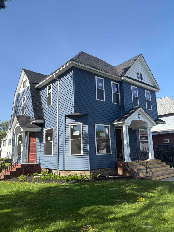 property at 201 E Pine St
