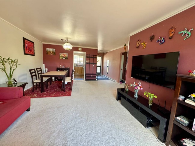 property at 1038 N Abbott Ave