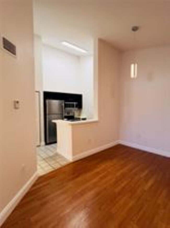 property at 2810 N Oakland Forest Dr