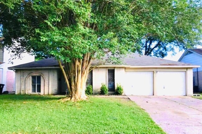 property at 11427 Newbrook Dr