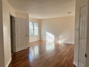 12005 Bobcat Trail in Austin, TX - Building Photo - Building Photo