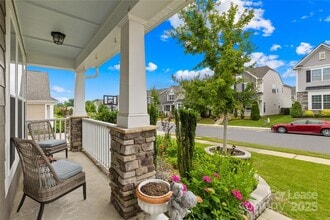 5086 Waterloo Dr in Tega Cay, SC - Building Photo - Building Photo