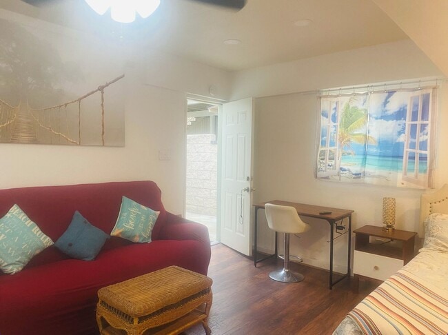property at 604 17th St