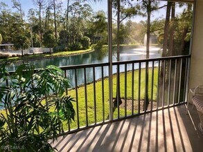 5780 Woodmere Lake Cir in Naples, FL - Building Photo - Building Photo