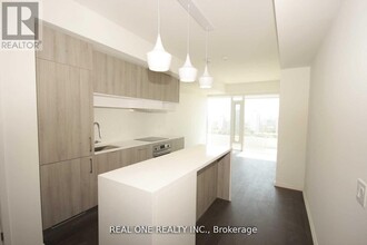 5-2505 Soudan Ave in Toronto, ON - Building Photo - Building Photo