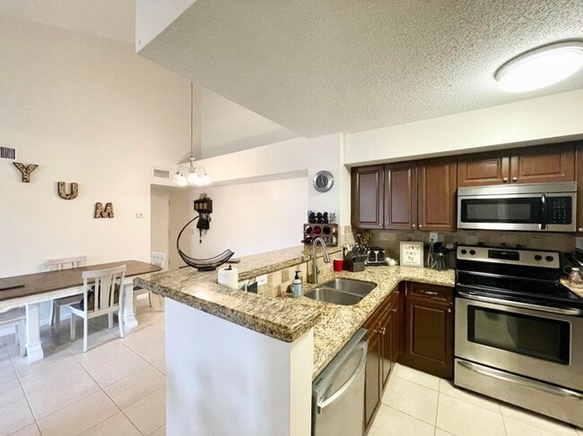 property at 7912 Sonoma Springs Cir