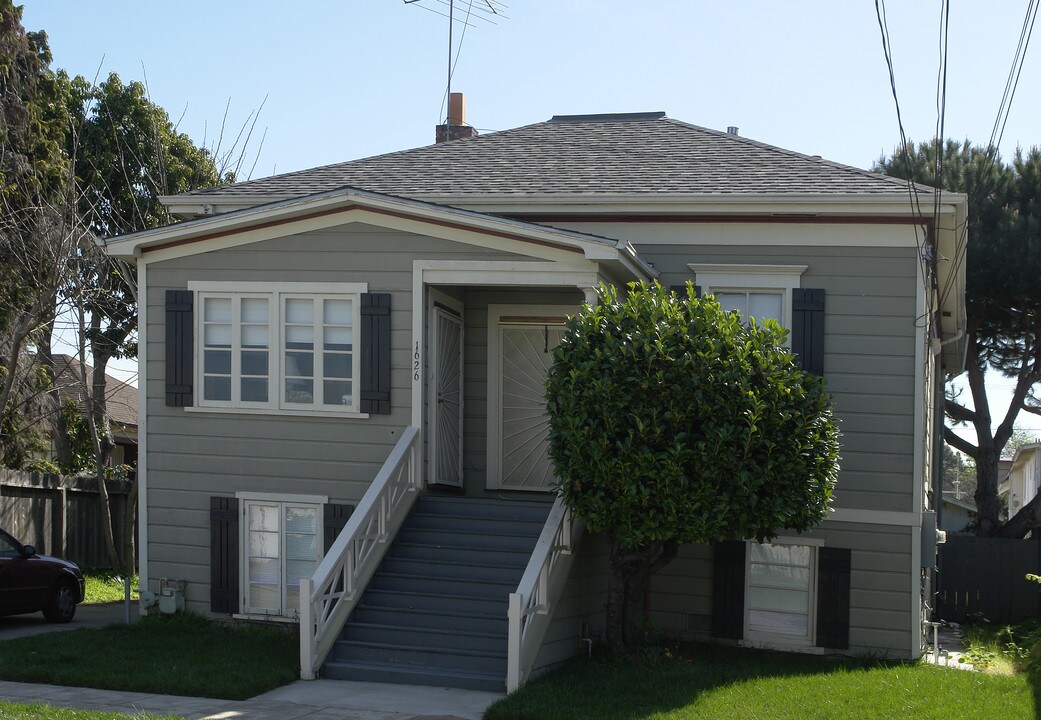 1626 Hibbard St in Alameda, CA - Foto de edificio