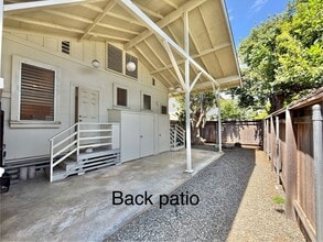 1525 Farrington St in Honolulu, HI - Building Photo - Building Photo