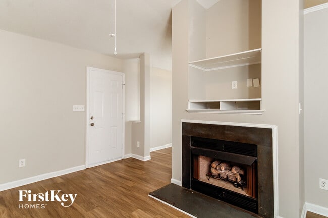 129 Bridlewood Ave in High Point, NC - Foto de edificio - Building Photo