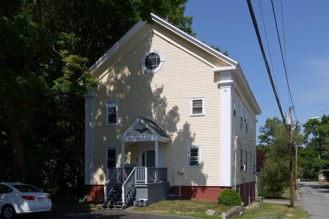 73 Bank St in Abington, MA - Foto de edificio