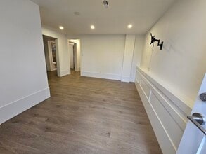 46330 Chilliwack Central Rd in Chilliwack, BC - Building Photo - Building Photo