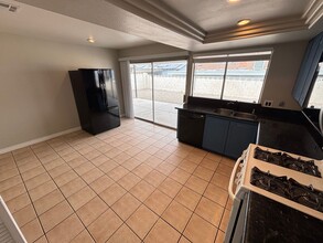4244 Chafer Dr in Las Vegas, NV - Building Photo - Building Photo