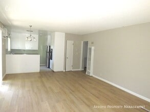 441 N Baldwin Ave in Sierra Madre, CA - Building Photo - Building Photo