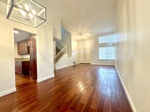 8021 E Fox Run Ln in Orange, CA - Building Photo - Building Photo