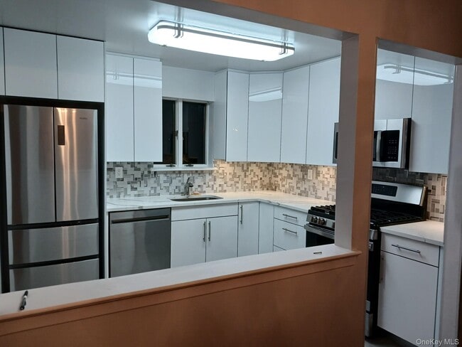 2655 E 21st St in Brooklyn, NY - Building Photo - Building Photo