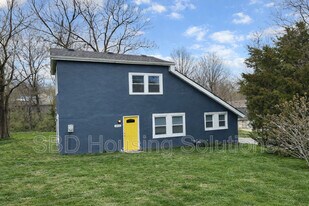 1000 S Savage St in Independence, MO - Building Photo