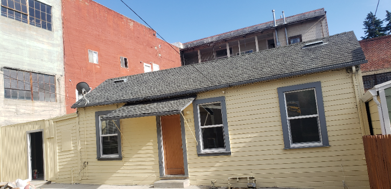 1317 Ceres St in Crockett, CA - Building Photo