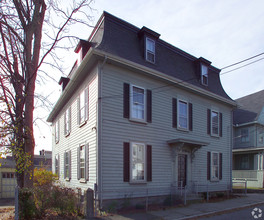 447 Cherry St in Fall River, MA - Foto de edificio - Building Photo