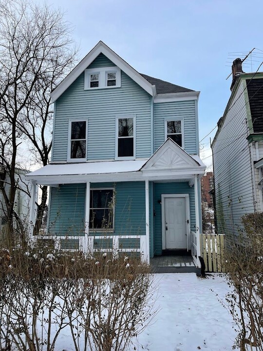 34 Kenwood Ave in Pittsburgh, PA - Foto de edificio