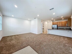 9824 Walkway Dr in Orlando, FL - Building Photo - Building Photo
