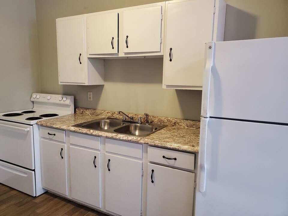 310 W James St in Lancaster, PA - Building Photo