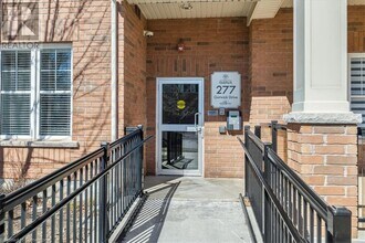 277 Gatwick Dr in Oakville, ON - Building Photo - Building Photo