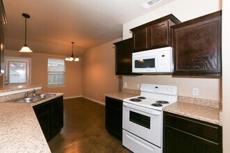 4409 Cambridge Dr in Killeen, TX - Building Photo - Building Photo