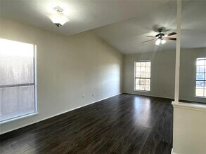 5608 Terry St in The Colony, TX - Building Photo - Building Photo