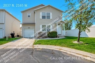 2037 N 2165 W in Clinton, UT - Building Photo